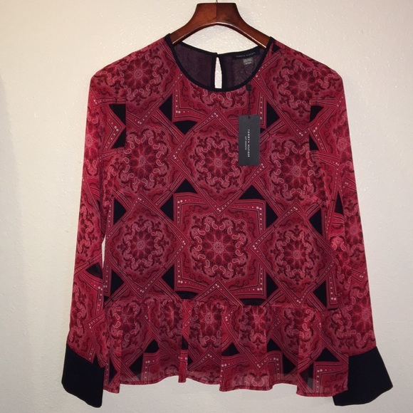 NWT Tommy Hilfiger Printed Longsleeve Peplum Top - Picture 3 of 9